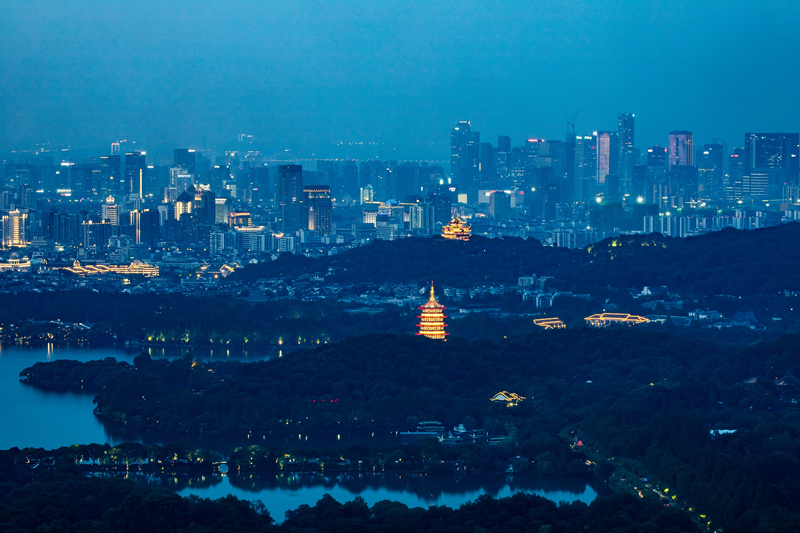 杭州全景。陳中秋攝