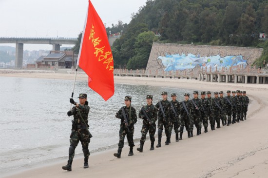 洞頭先鋒女子民兵連在開展日常巡邏